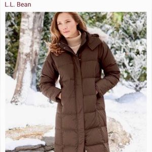 L.L.Bean Ultrawarm Down Long Winter Coat, small, maxi coat w/ hood.  EUC